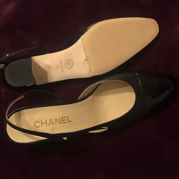 Black Chanel Slingnacks - Picture 3 of 7